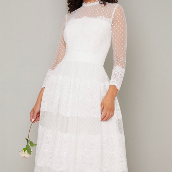 Chi Chi London White Dress- New with Tags - Picture 2 of 4